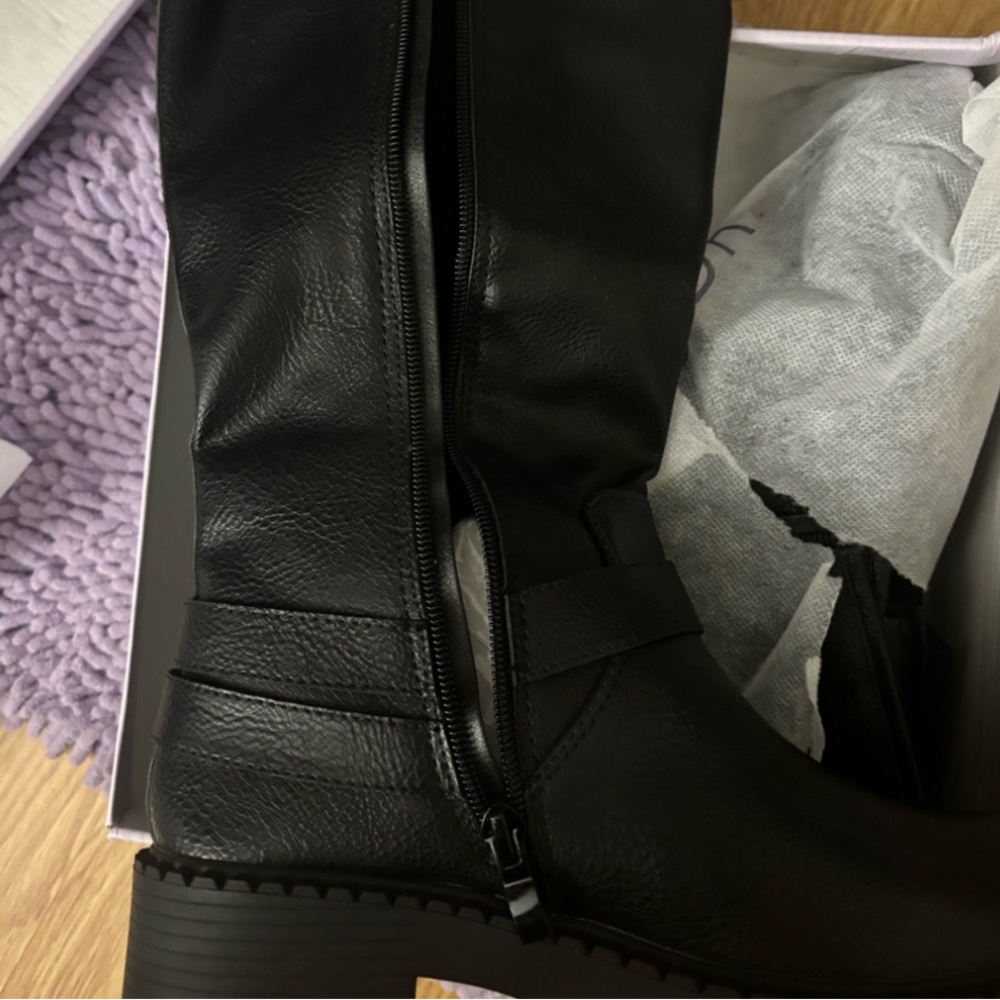 NIB fashion nova kyra buckle knee high boots size 7 ! - Picture 8 of 9
